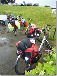 Biking ladies bikes at De Engle