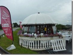 Mushroom shaped ice cream parlor on the bike route