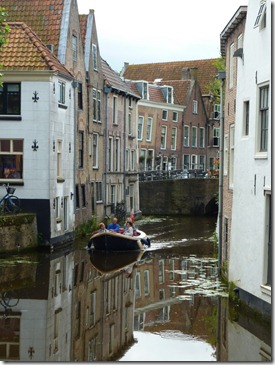 Canal in center of Odewater